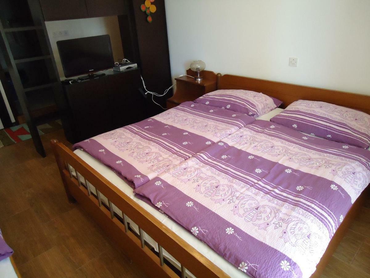 Studio Apartment Carli Савудрия Экстерьер фото