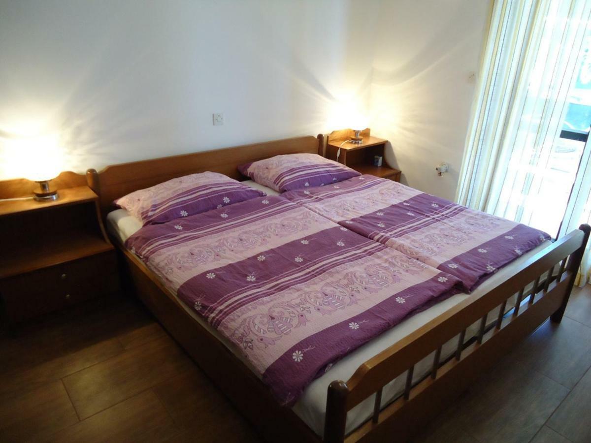 Studio Apartment Carli Савудрия Экстерьер фото